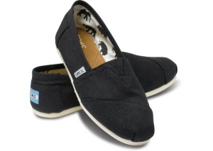 black toms