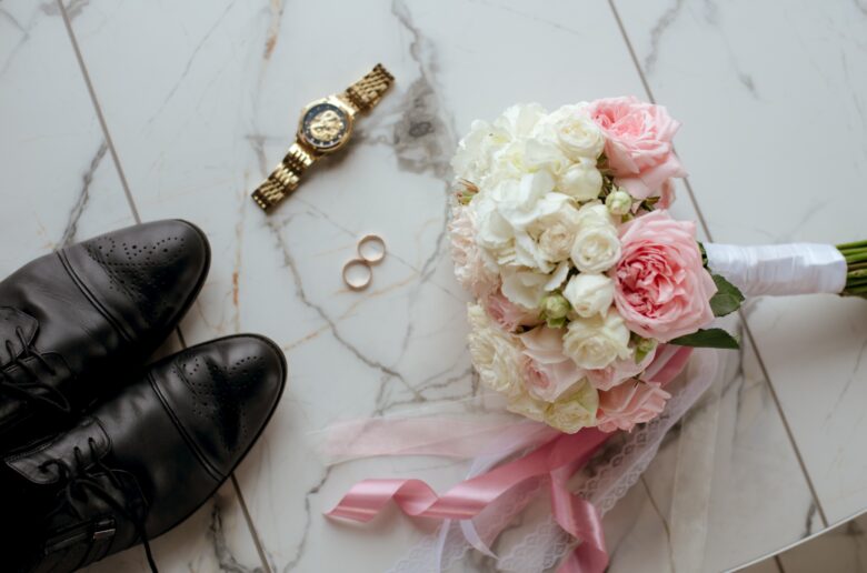182235838-m-normal-none-newlyweds-on-a-budget